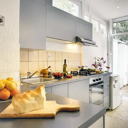 Apartments Forum Апартаменты Пула